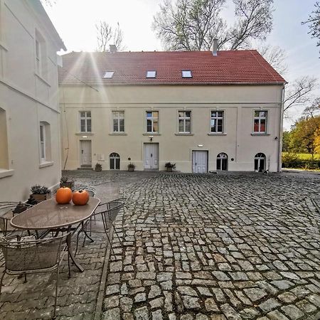 Palac I Folwark Brzeznica Brzeznica  Esterno foto